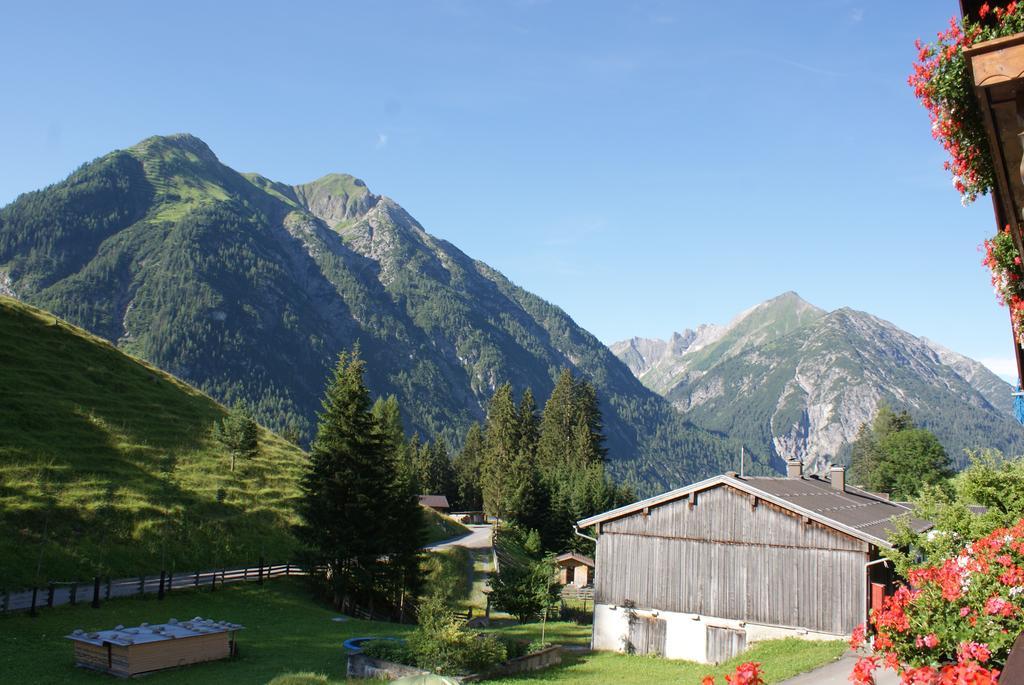Hôtel Haus Bergfrieden à Bach  Extérieur photo
