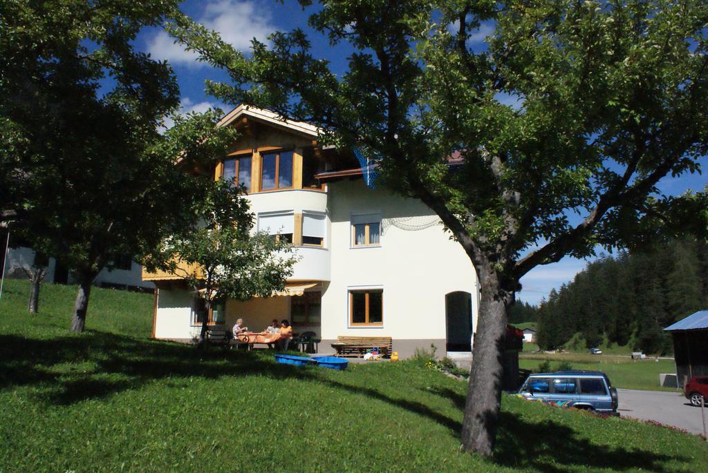 Hôtel Haus Bergfrieden à Bach  Extérieur photo