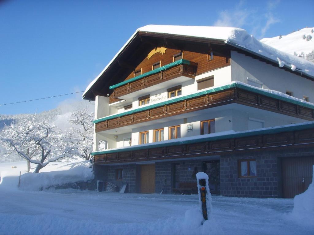 Hôtel Haus Bergfrieden à Bach  Extérieur photo