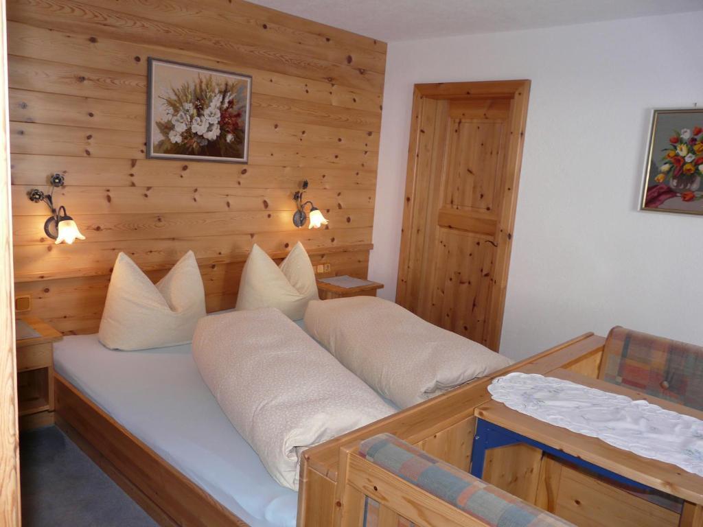 Hôtel Haus Bergfrieden à Bach  Extérieur photo