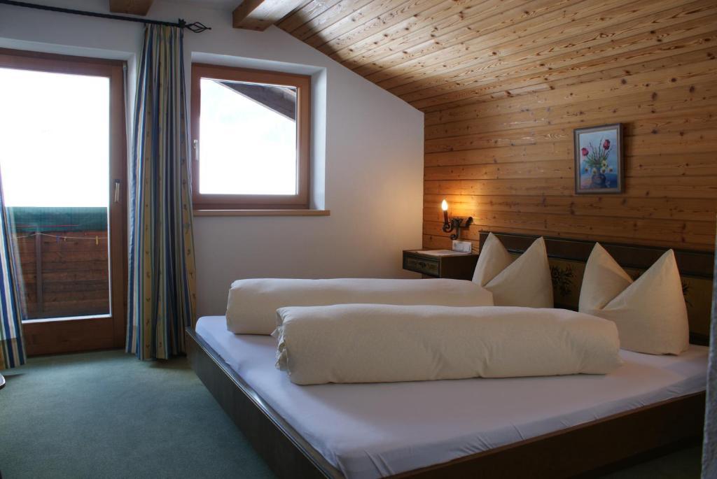Hôtel Haus Bergfrieden à Bach  Extérieur photo